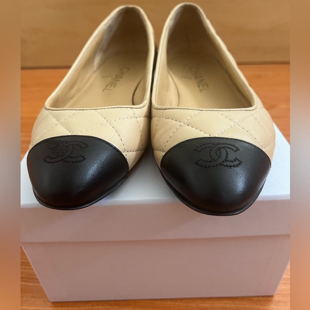 Chanel ballet flats